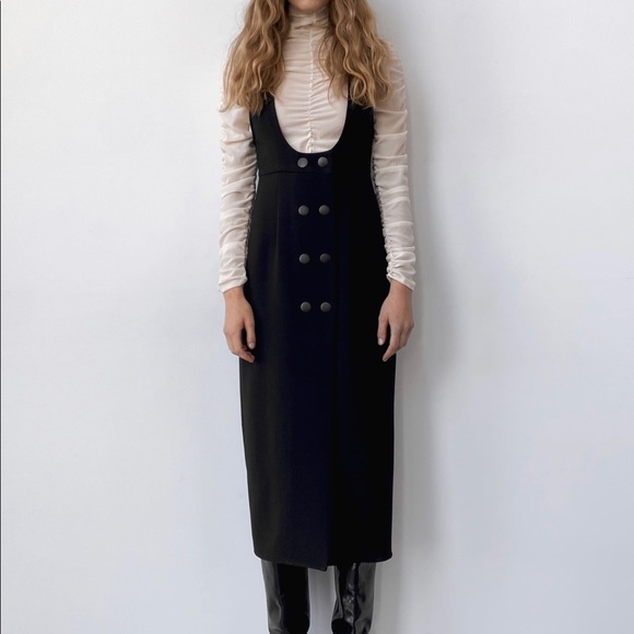 zara midi pinafore dress Zara's Models Shot The Latest Campaign In Their Own Homes